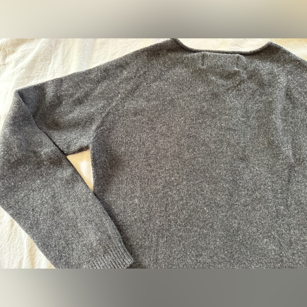 Harley of Scotland Women’s Cashmere/ Merino Rolled Neck Sweater - Small - Picture 9 of 10